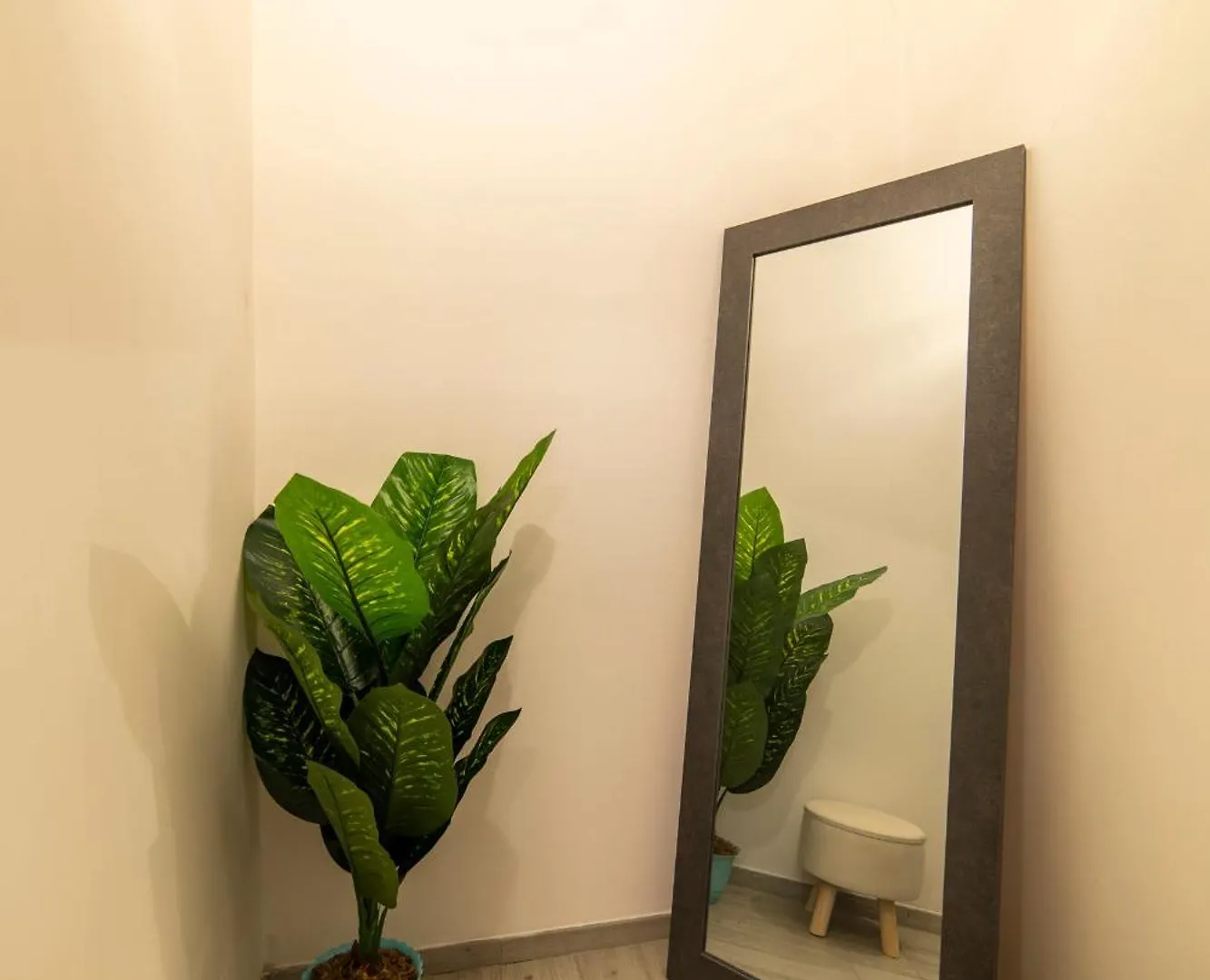 Smart Home - Trilocale Con Parcheggio Privato Rome